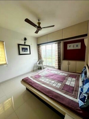 Bedroom in 3 BHK Apartment at Tara Tower, Mulund West – for Sale