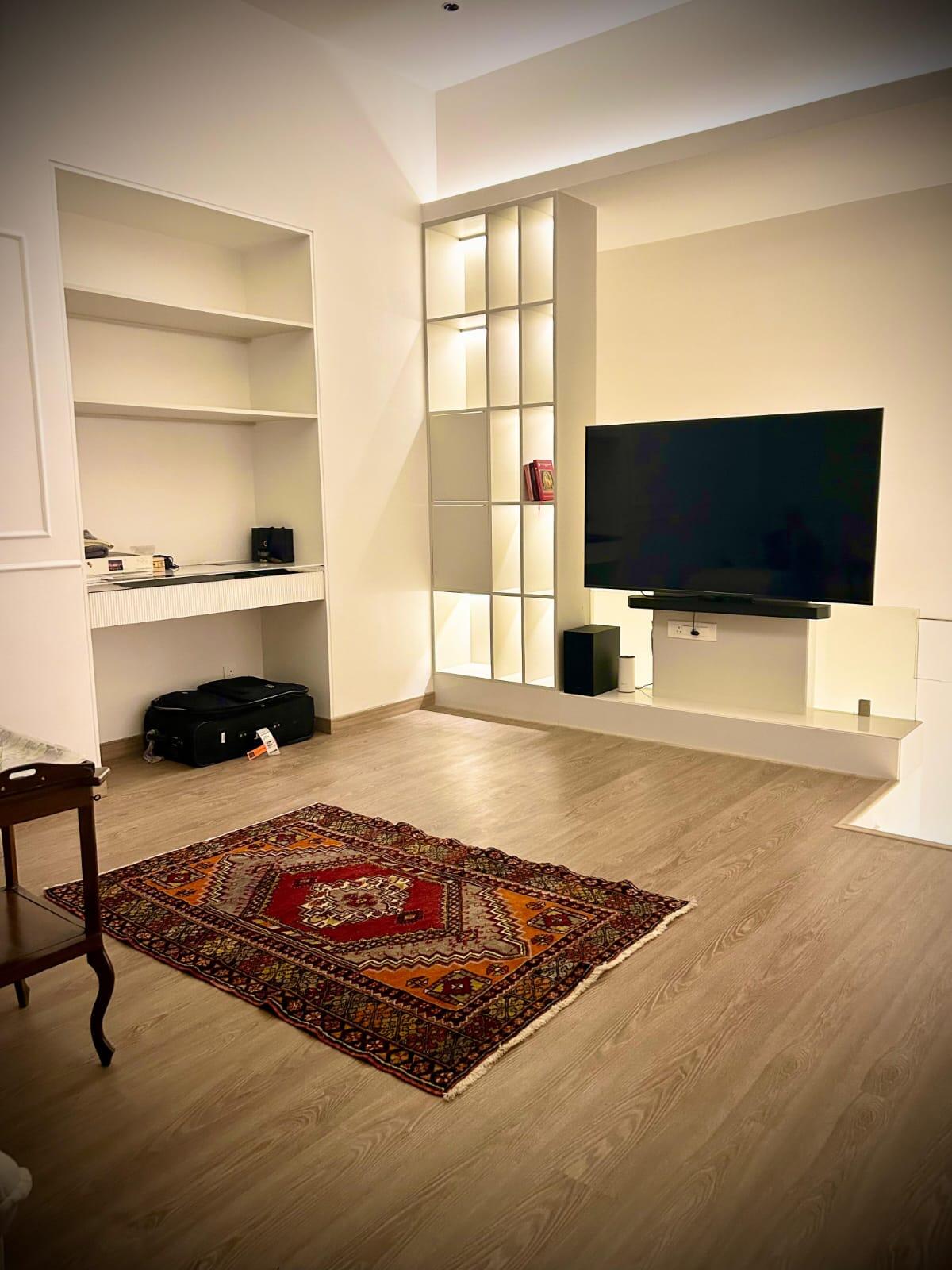 3 BHK + Servant Room Apartment For Rent in Indiabulls Sky Forest