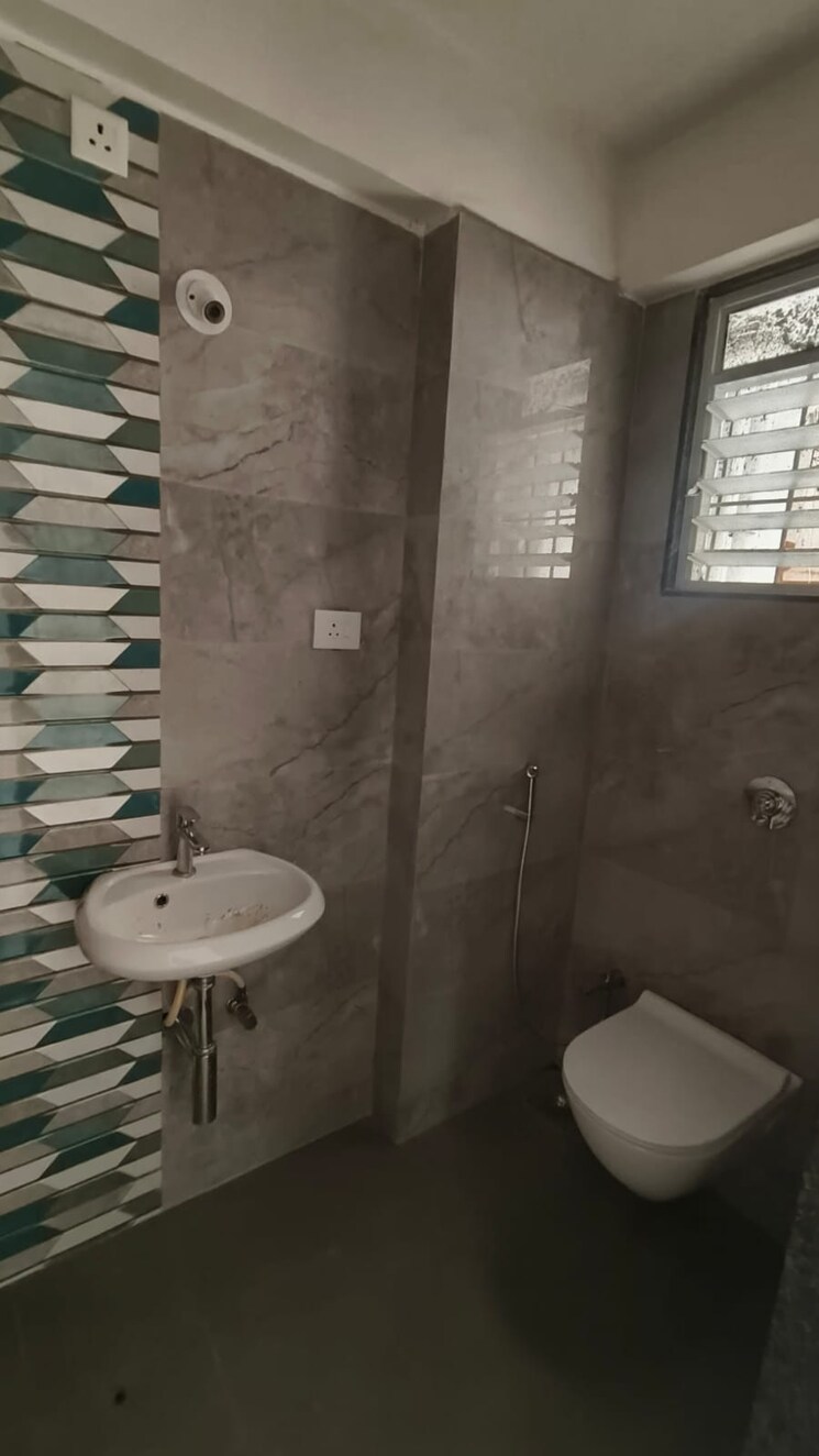 Bathroom, viman-pride 3 Bedroom 1200 Sq.Ft. Apartment In Viman Nagar Pune 9170088