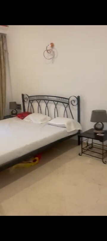 Bedroom in 2.5 BHK Apartment at Marathon Monte South, Byculla West – for Rent