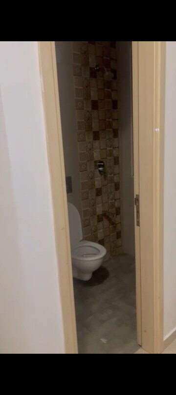 Bathroom in 2.5 BHK Apartment at Marathon Monte South, Byculla West – for Rent