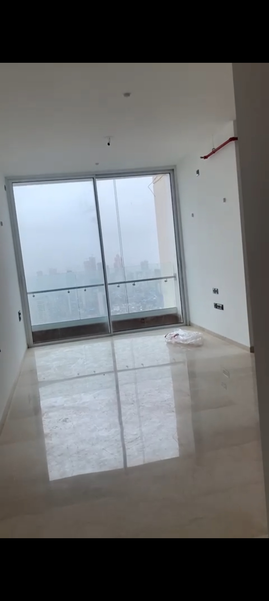 2.5 BHK + Servant Room Apartment For Rent in Marathon Monte South