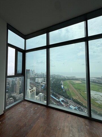 Room in 3 BHK Apartment at Piramal Mahalaxmi, Mahalaxmi – for Rent