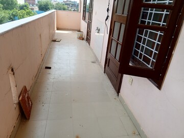 Balcony in 3 BHK Builder Floor at Ocus Quantum, Sector 51 – for Rent