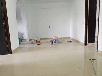 Room in 3 BHK Builder Floor at Ocus Quantum, Sector 51 – for Rent