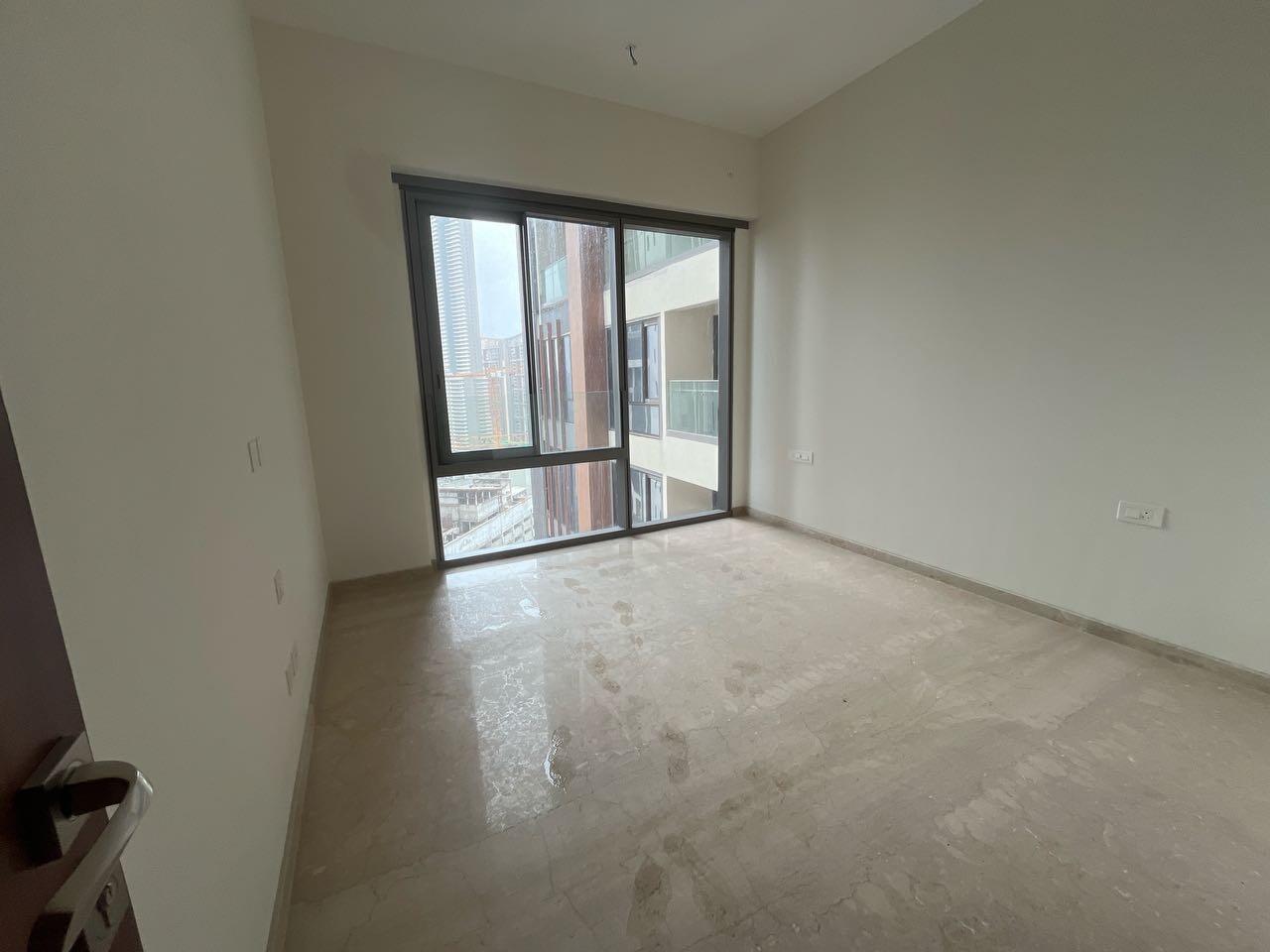 3 BHK + Servant Room Apartment For Rent in Piramal Mahalaxmi