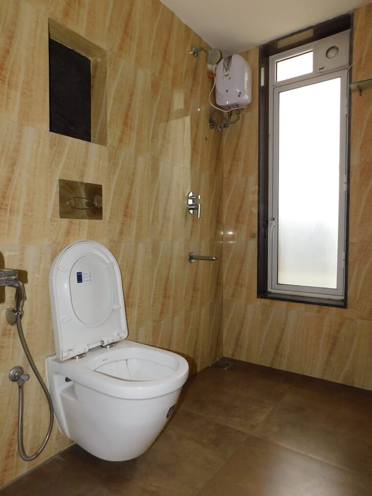Bathroom, lodha-amara 2 Bedroom 735 Sq.Ft. Apartment In Kolshet Road Thane 9170141