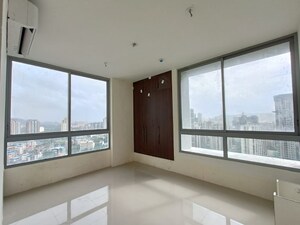Room in 2 BHK Apartment at Piramal Vaikunth, Balkum Pada – for Sale