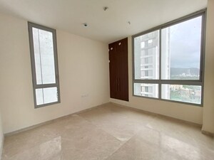 Room in 2 BHK Apartment at Piramal Vaikunth, Balkum Pada – for Sale