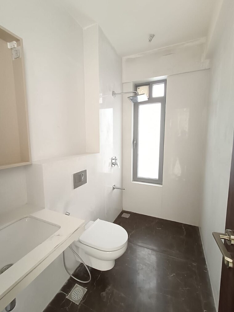 Bathroom, piramal-vaikunth 2 Bedroom 1006 Sq.Ft. Apartment In Balkum Pada Thane 9170145