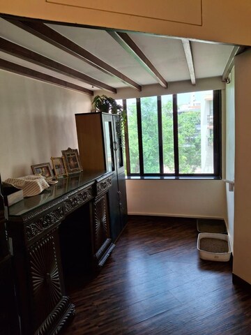 Living Room in 3 BHK Apartment at Tardeo Apartment, Tardeo – for Rent