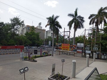 Showroom – Exterior View View at Ab Road - for Rent