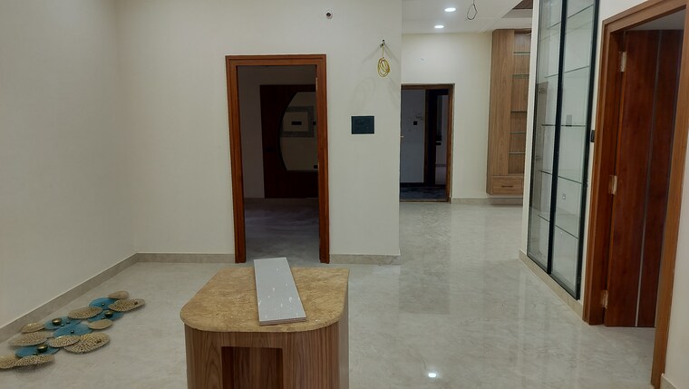 Room, banjara hills 3 Bedroom 2000 Sq.Ft. Apartment In Banjara Hills Hyderabad 9170184