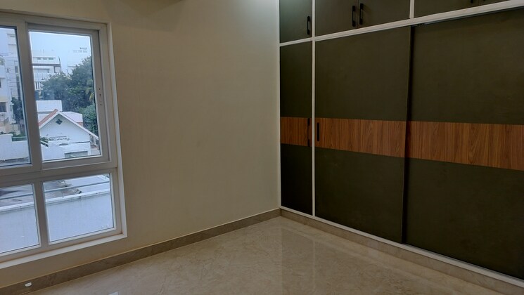 Room, banjara hills 3 Bedroom 2000 Sq.Ft. Apartment In Banjara Hills Hyderabad 9170184