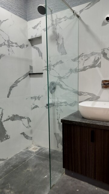 Bathroom in 3 BHK Apartment at Banjara Hills – for Rent
