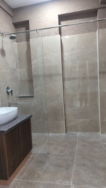 Bathroom in 3 BHK Apartment at Banjara Hills – for Rent