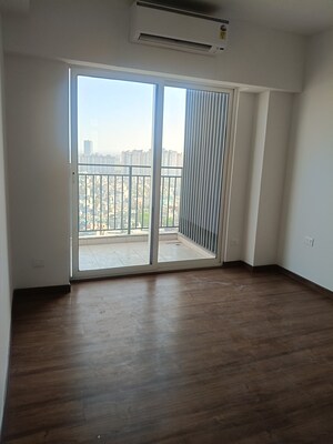 Room in 2 BHK Apartment at Godrej Woods, Sector 43 – for Sale