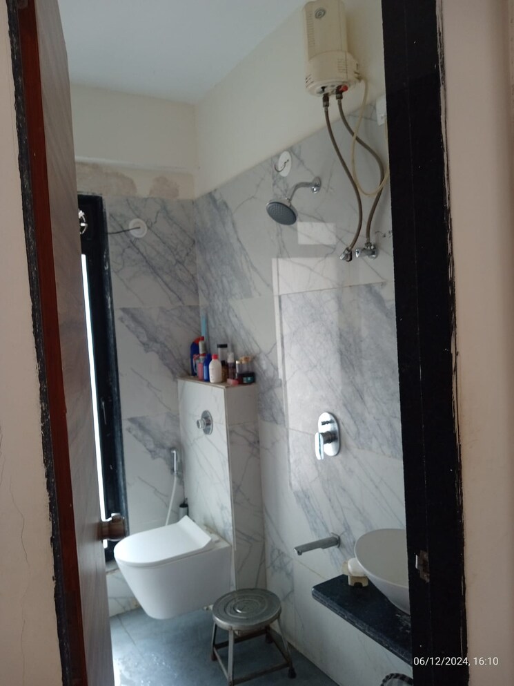 Bathroom, divyalok-chs 3 Bedroom 1200 Sq.Ft. Apartment In Malabar Hill Mumbai 9170240