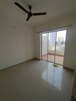 Room in 2 BHK Apartment at Shroff Signature Heights, Wakad – for Sale