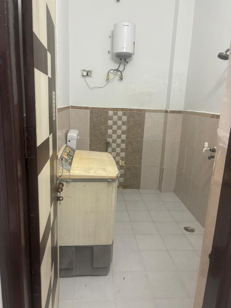 Bathroom, eldeco-ananda 3.5 Bedroom 1850 Sq.Ft. Builder Floor In Sector 48 Noida 9170245