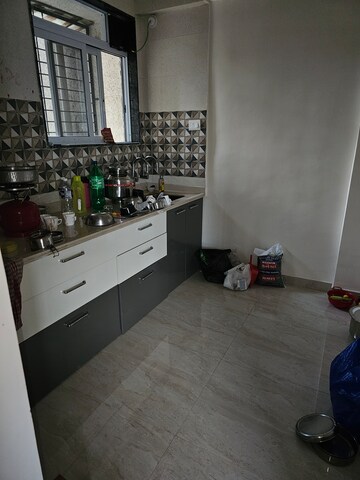 Team Area in 2 BHK Apartment at Dombivli West – for Rent