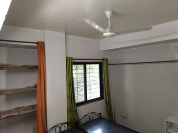 Room in 2 BHK Apartment at MS Plaza Wakad, Wakad – for Rent