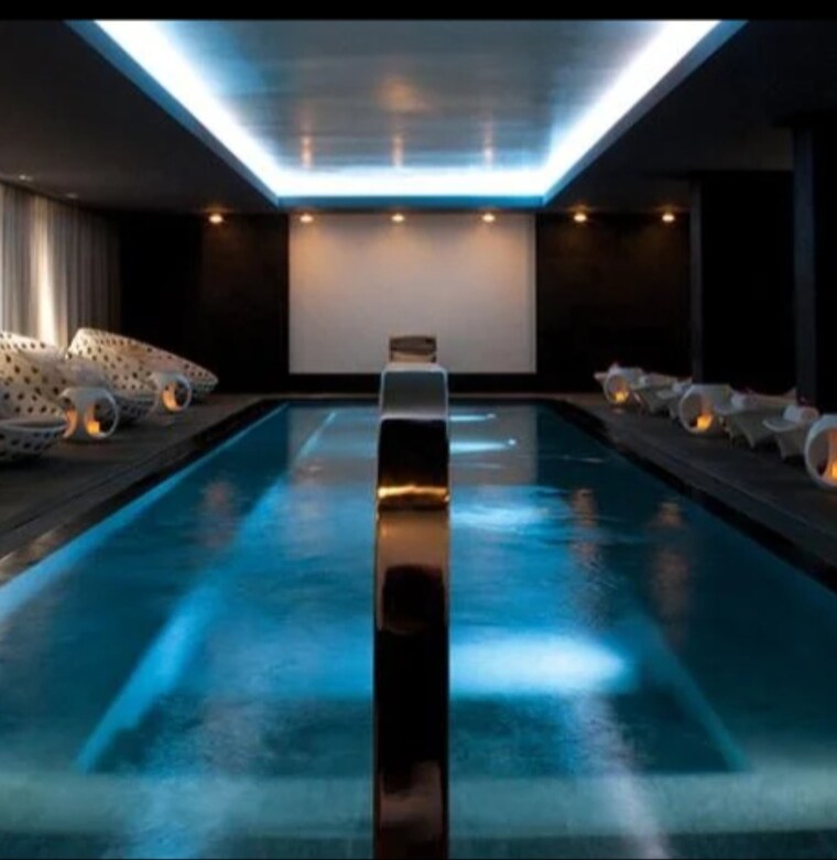 Swimming Pool, lodha-trump-tower 5 Bedroom 2975 Sq.Ft. Apartment In Worli Mumbai 9170262