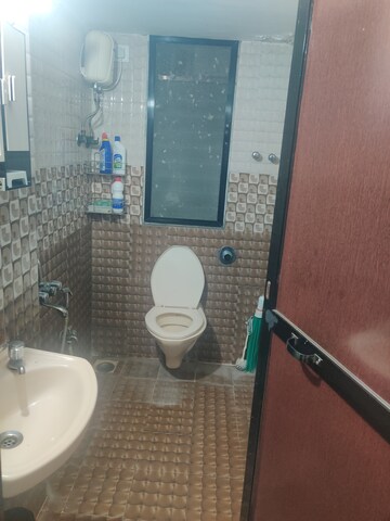 Master Bedroom in 2 BHK Apartment at Nalanda Usha Colony, Malad West – for Rent