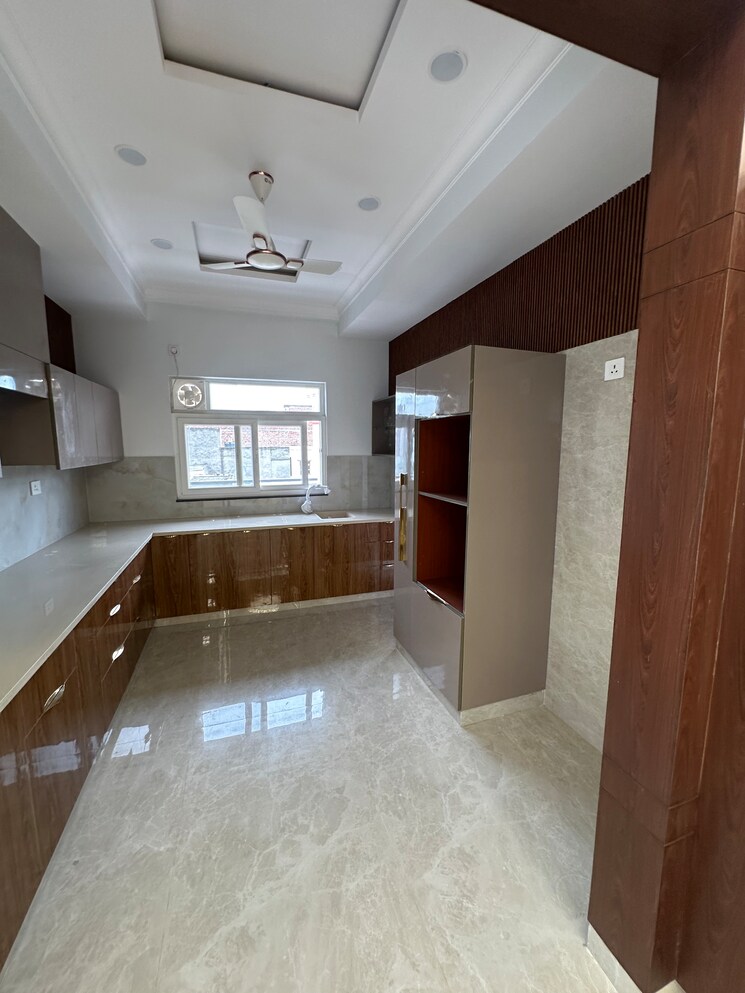 Kitchen, sector 28 2.5 Bedroom 1750 Sq.Ft. Builder Floor In Sector 28 Faridabad 9170305