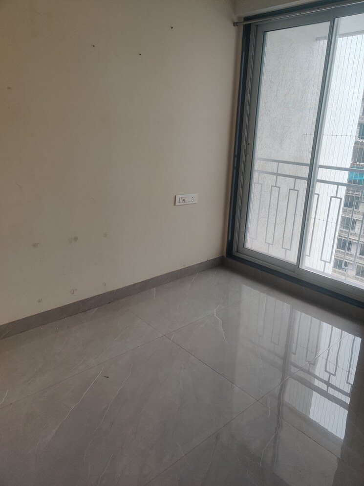 Balcony, satra-one 2 Bedroom 701 Sq.Ft. Apartment In Goregaon West Mumbai 9170310