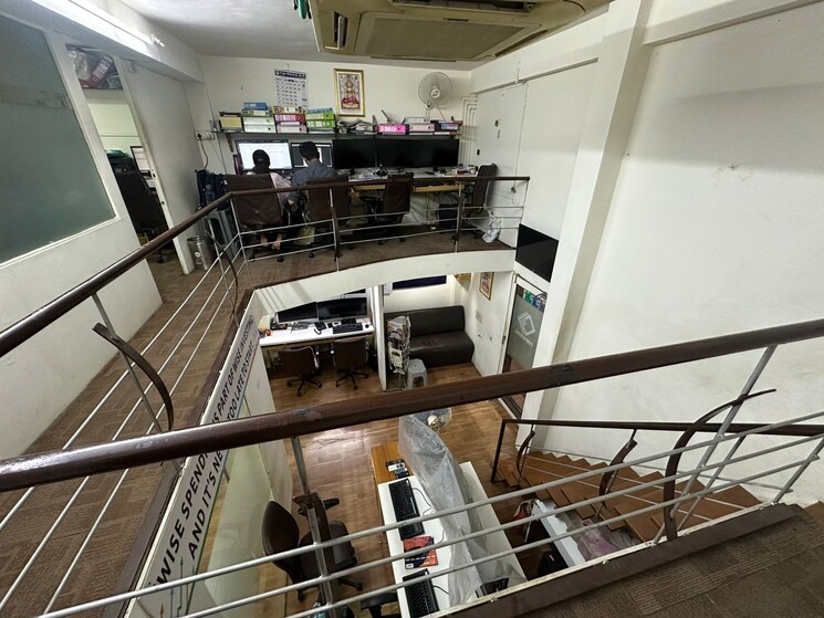 Kitchen, athwa gate Commercial Office Space 800 Sq.Ft. In Athwa Gate Surat 9170378