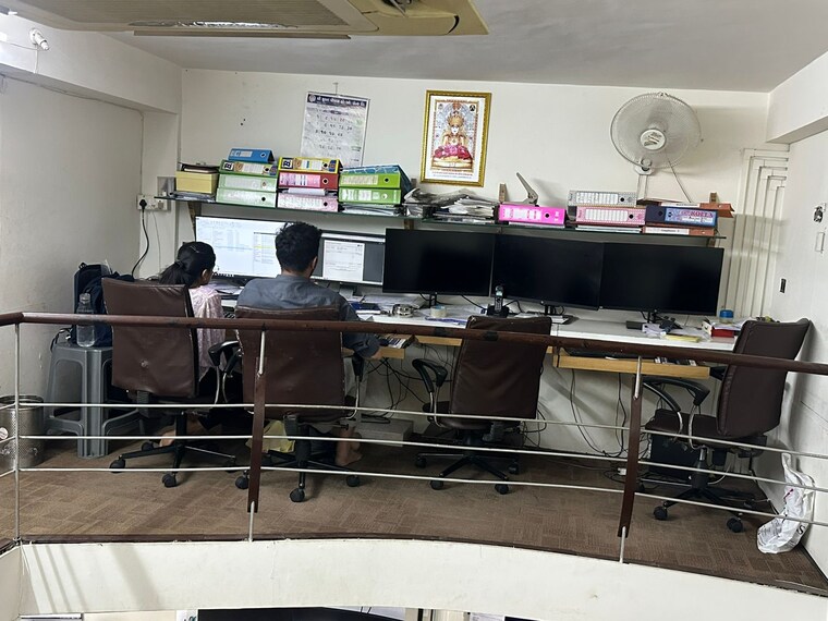 Gym, athwa gate Commercial Office Space 800 Sq.Ft. In Athwa Gate Surat 9170378