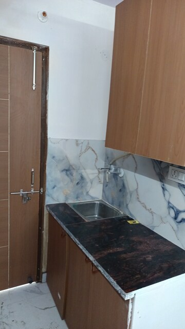 Bathroom in 1 RK Builder Floor at Patel Nagar – for Rent