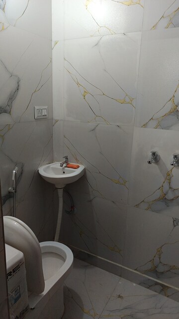 Bathroom in 1 RK Builder Floor at Patel Nagar – for Rent