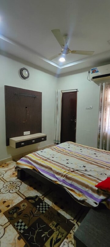 Bedroom in 3 BHK Independent House at Bhatagaon – for Rent
