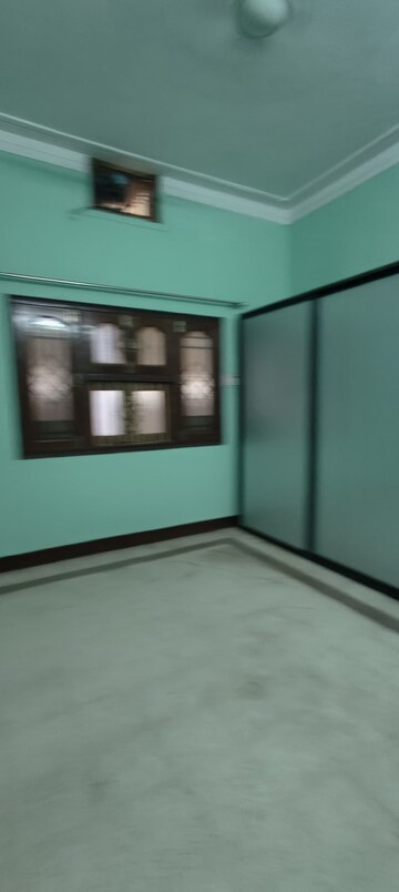 Room in 3 BHK Independent House at Bhatagaon – for Rent