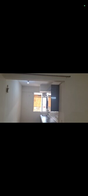 Room in 2 BHK Apartment at Suncity Avenue 102, Sector 102 – for Rent