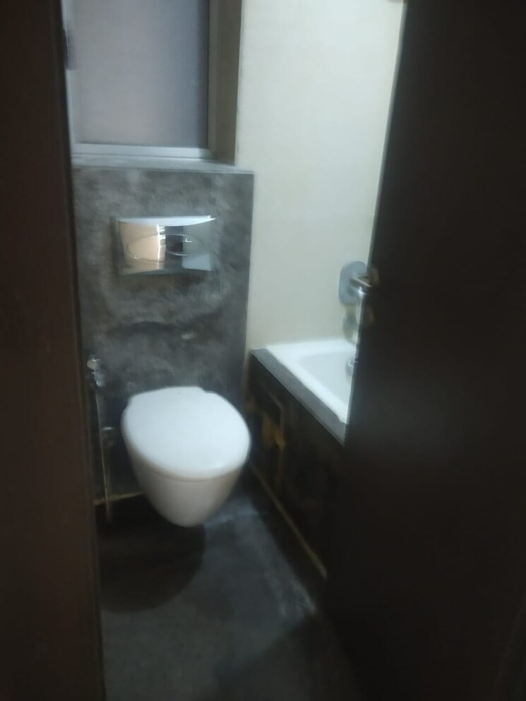 Bathroom, lodha-aqua 2 Bedroom 1017 Sq.Ft. Apartment In Mira Road Thane 9170656