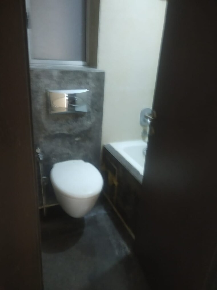 Bathroom, lodha-aqua 2 Bedroom 1017 Sq.Ft. Apartment In Mira Road Thane 9170656