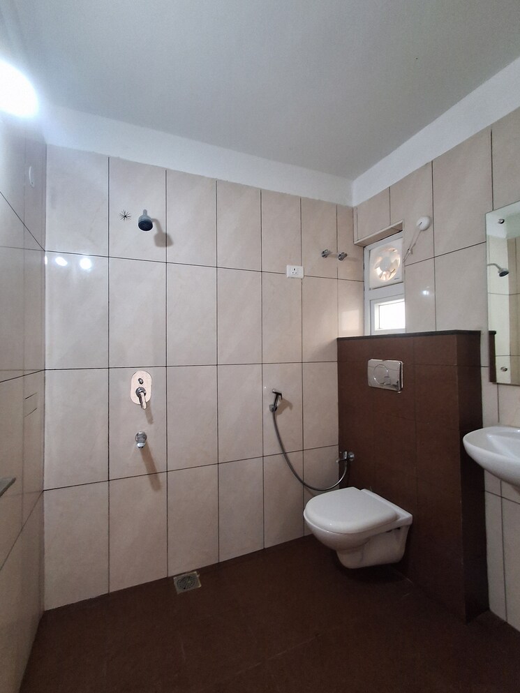 Bathroom, sri-rama-palace 2 Bedroom 1200 Sq.Ft. Apartment In Kondapur Hyderabad 9170679