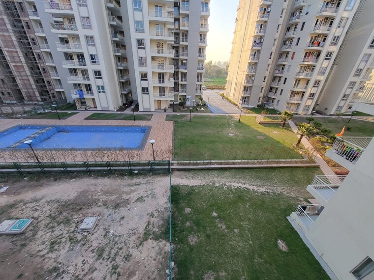 Balcony, sushma-joynest-zrk 2 Bedroom 1500 Sq.Ft. Apartment In Ghazipur Zirakpur 9170659