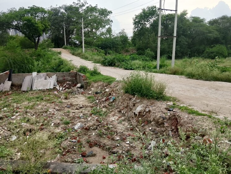 undefined, sector 93  55 Sq.Yd. Plot In Sector 93 Noida 9170682