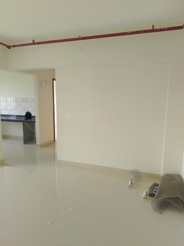 Room in 2 BHK Apartment at Haware Amara, Vikhroli East – for Rent
