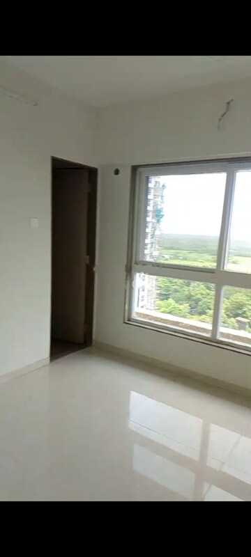 Room in 1 BHK Apartment at Adityaraj One, Vikhroli East – for Rent
