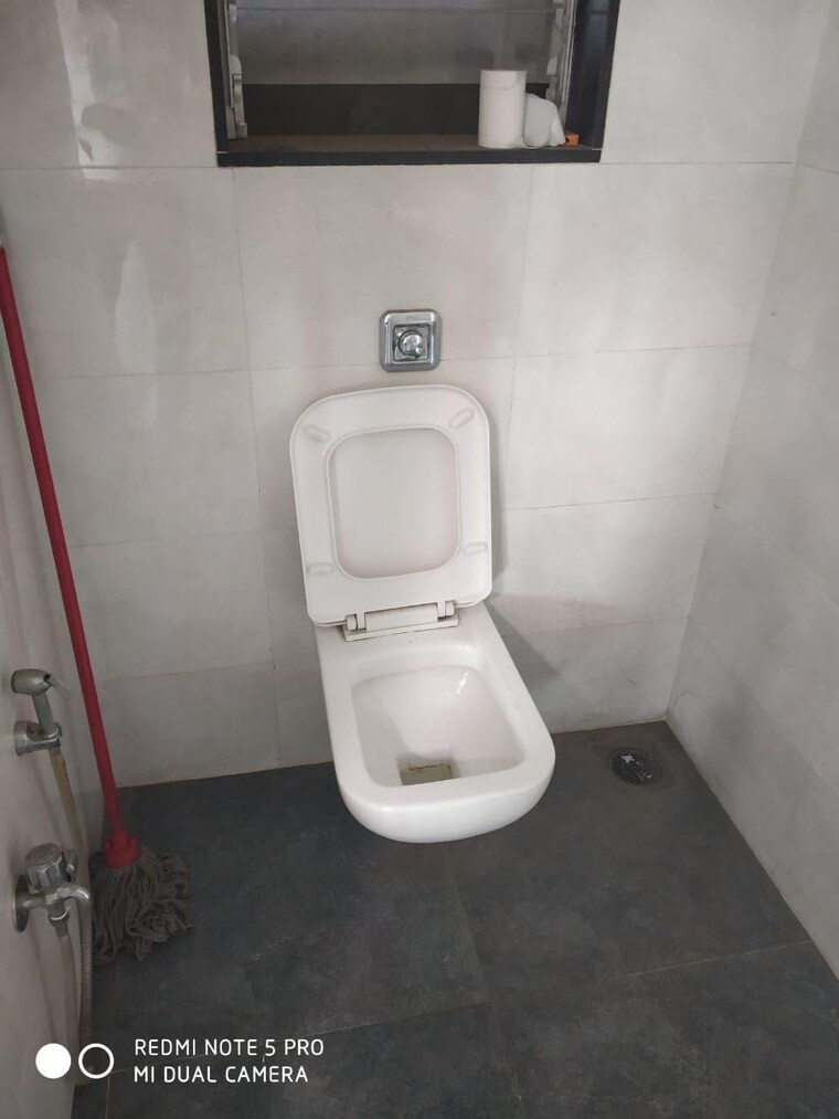 Washroom, satra-plaza Commercial Office Space 1750 Sq.Ft. In Vashi Sector 19d Navi Mumbai 9170787