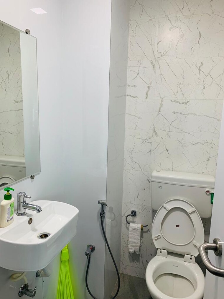 Washroom, satra-plaza Commercial Office Space 1750 Sq.Ft. In Vashi Sector 19d Navi Mumbai 9170787