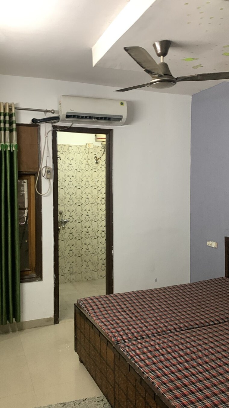 Bedroom, royale-waterfront 2 Bedroom 1400 Sq.Ft. Apartment In Patiala Road Zirakpur 9170794