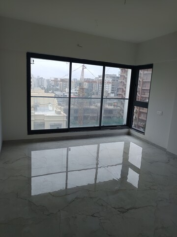 Room in 3 BHK Apartment at Santacruz West – for Sale