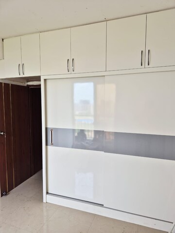 Room in 2 BHK Apartment at Signature Global Proxima, Sector 89 – for Rent