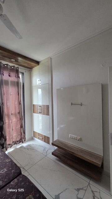 Room in 3 BHK Apartment at Alliance The Eminence, Singhpura – for Rent